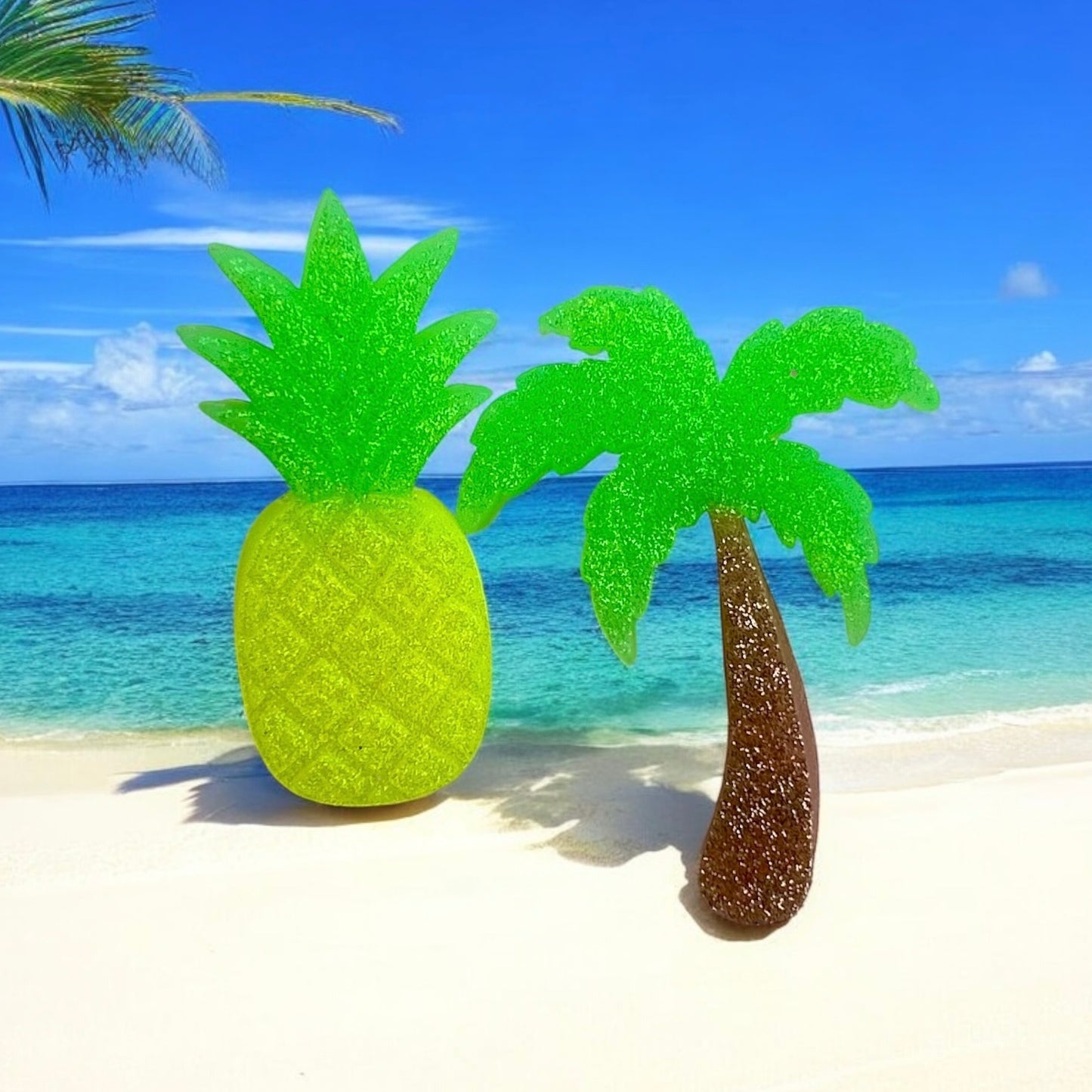 NEW! Palm Tree & Pineapple Vent Clip Set